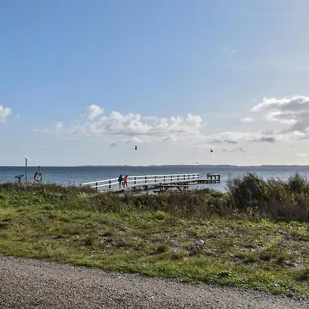 Дом отдыха Four-bedroom In Hesselager