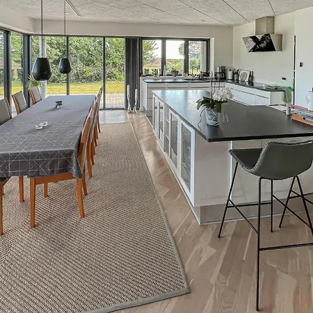 Acogedora Casa En Hesselager