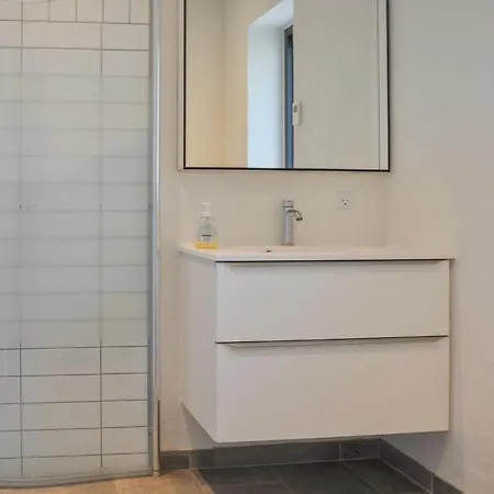 Four-bedroom In Hébergement de vacances Hesselager