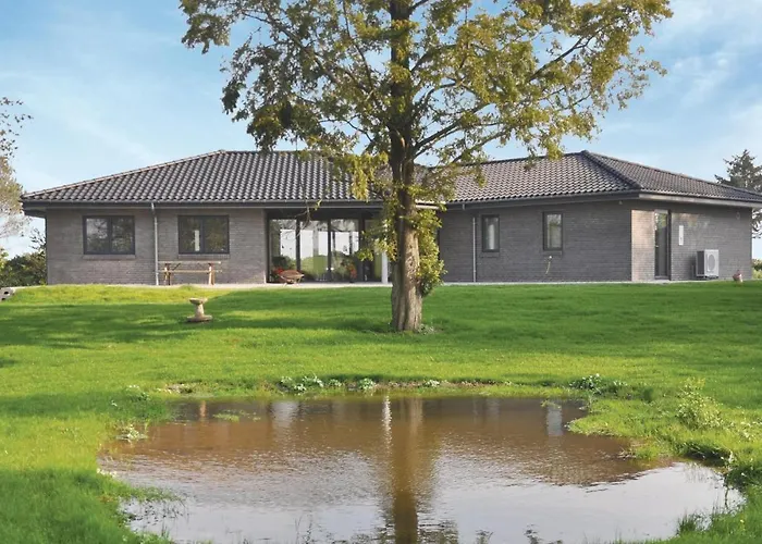 Four-bedroom In Дом отдыха Hesselager