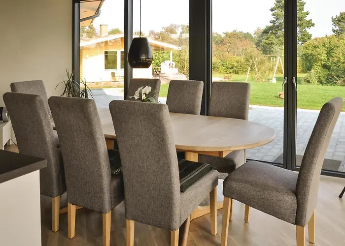 Four-bedroom In Дом отдыха *